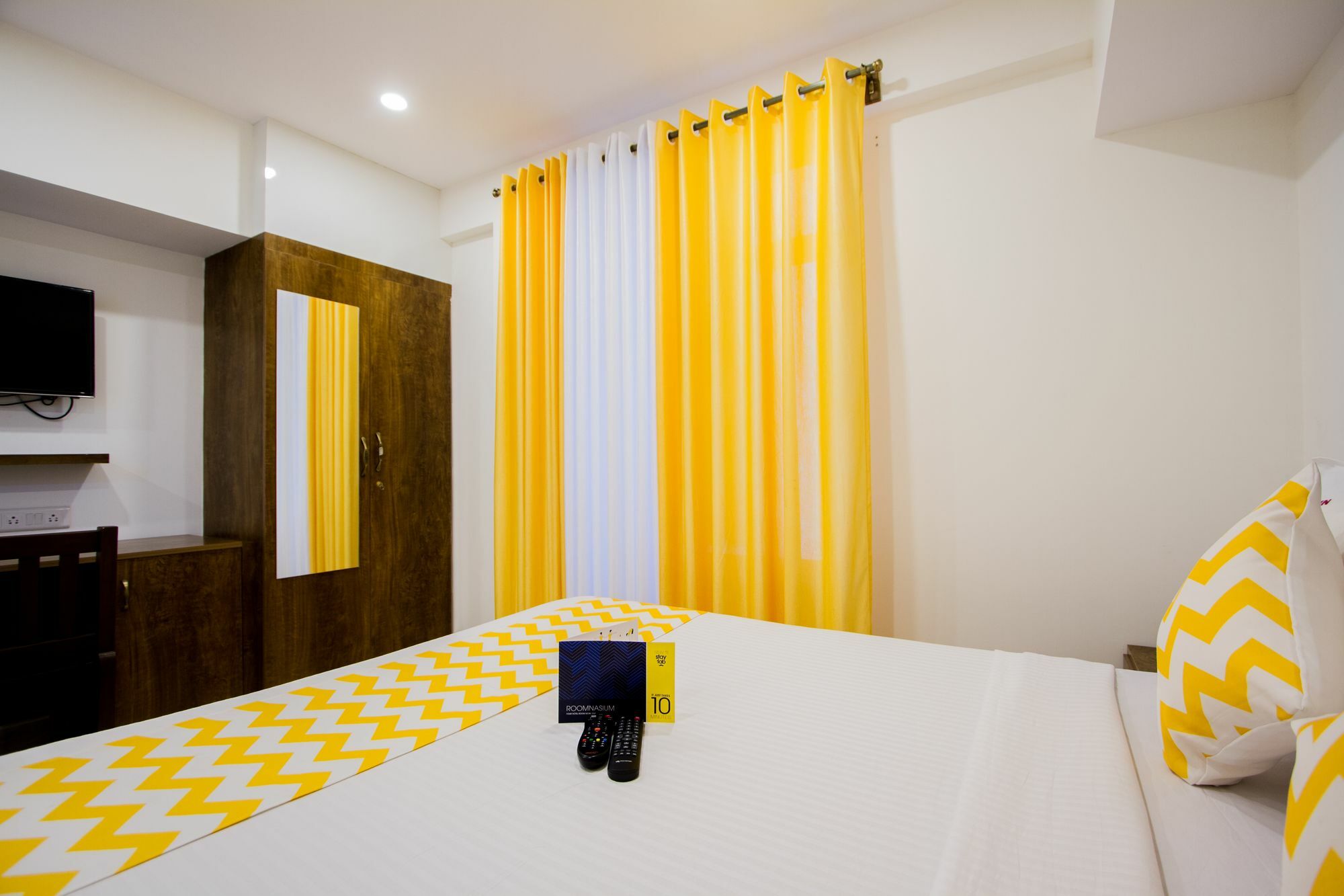 העיר בנגלור Fabhotel Oakwey Inn - Indiranagar מראה חיצוני תמונה