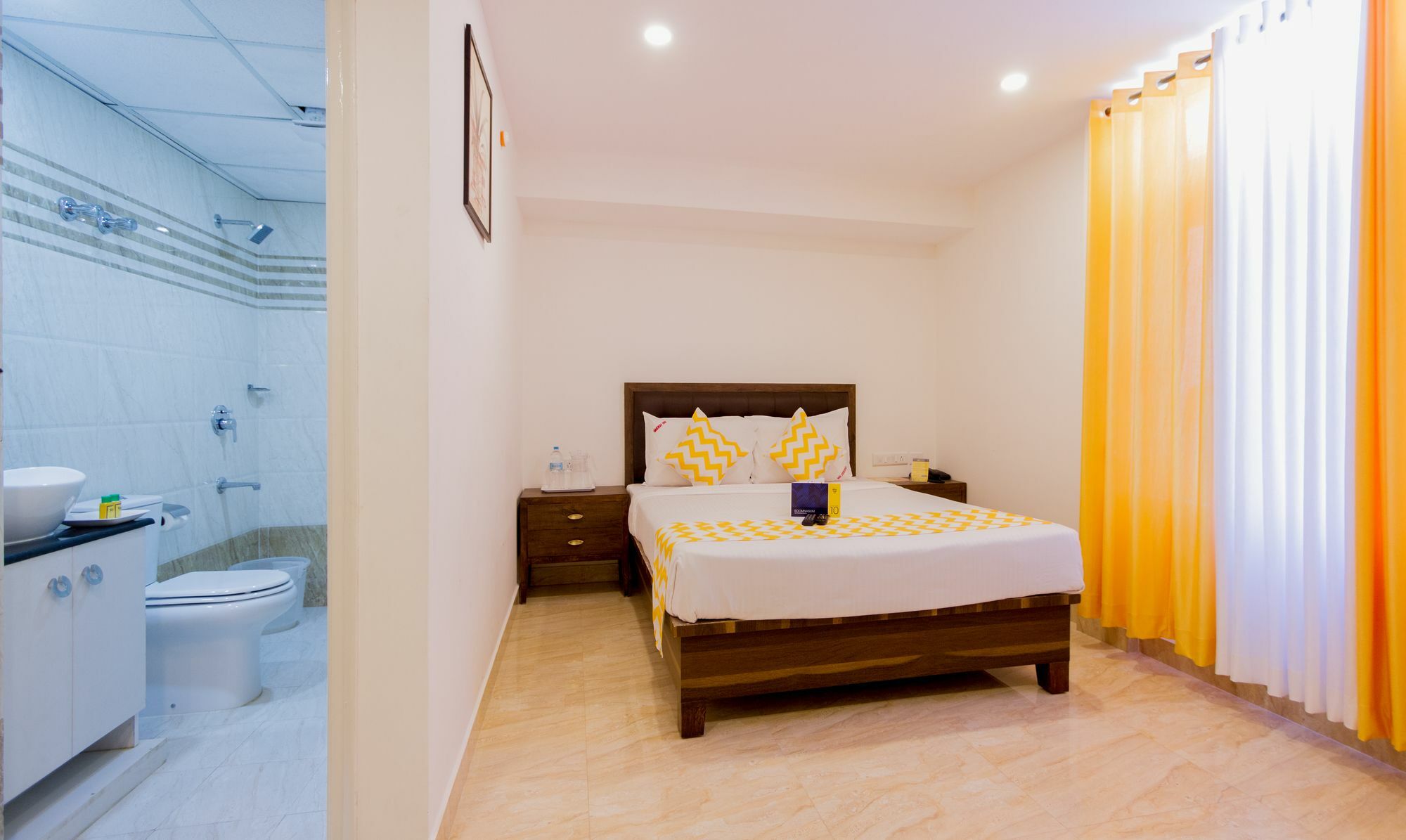 העיר בנגלור Fabhotel Oakwey Inn - Indiranagar מראה חיצוני תמונה