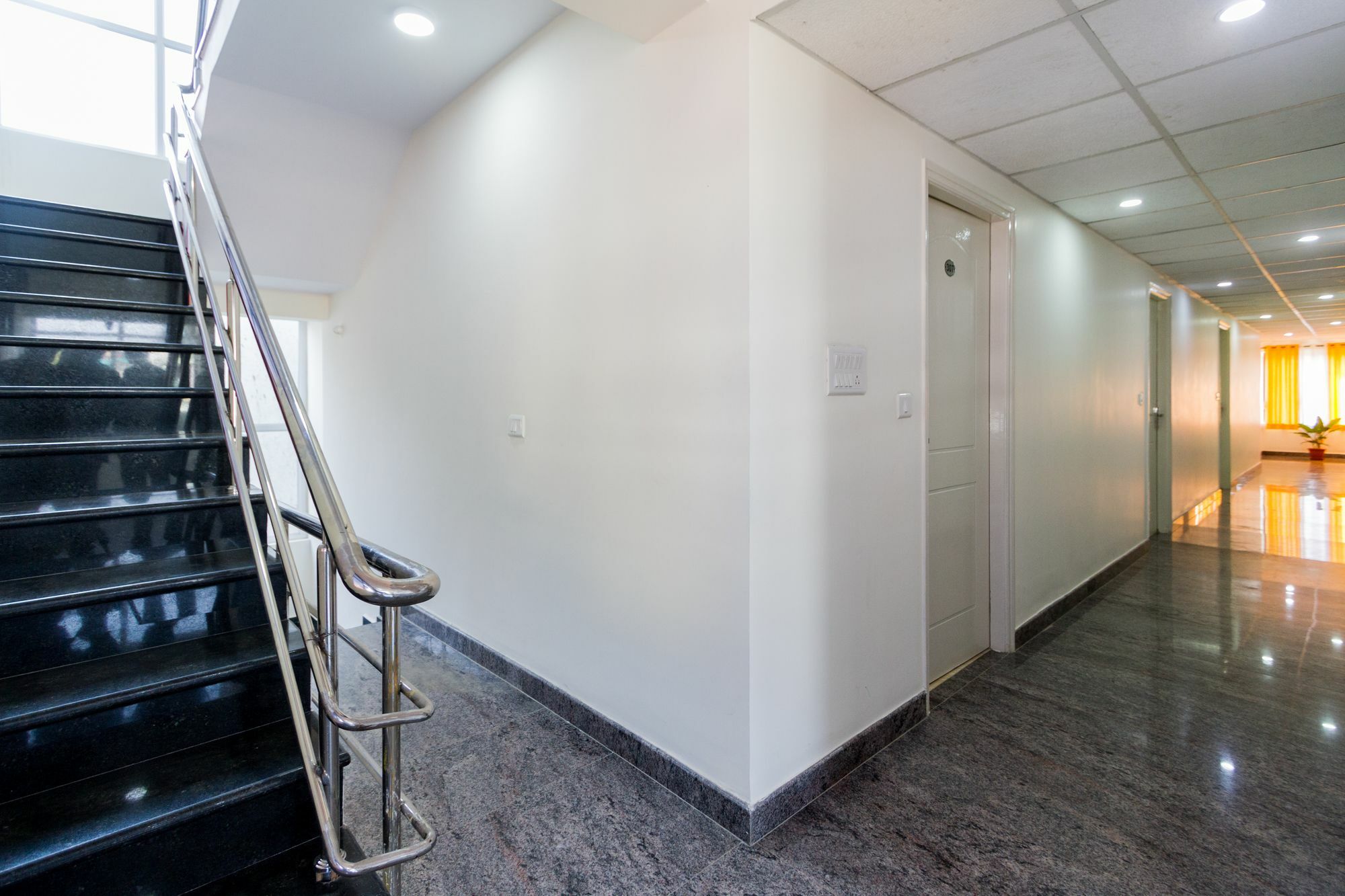 העיר בנגלור Fabhotel Oakwey Inn - Indiranagar מראה חיצוני תמונה