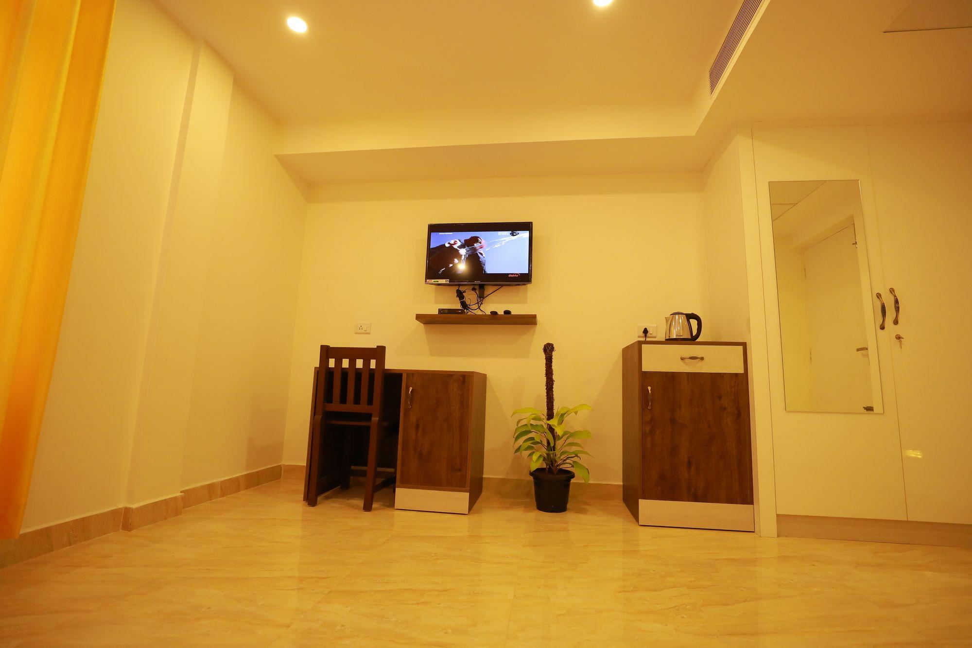 העיר בנגלור Fabhotel Oakwey Inn - Indiranagar מראה חיצוני תמונה